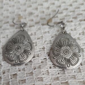 Floral Teardrop Dangle Earrings in Silver Tone